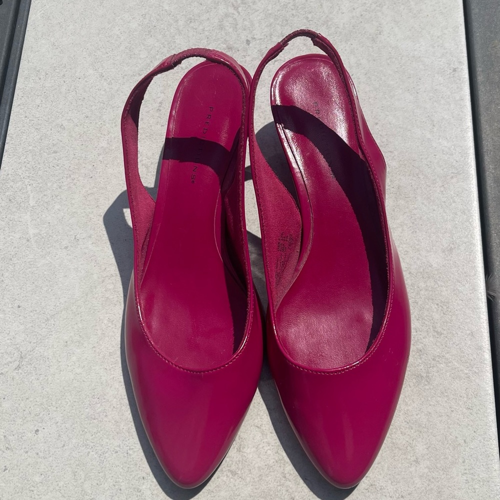 PREDICTIONS SHOES - Picture 3 of 3